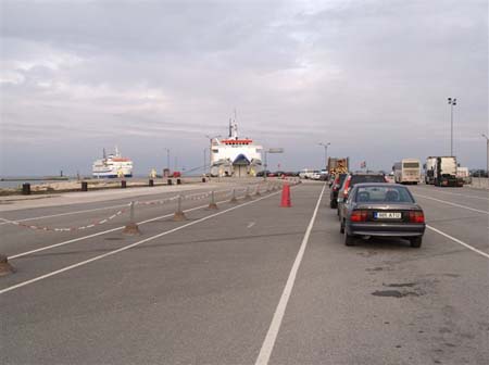 PA290617-