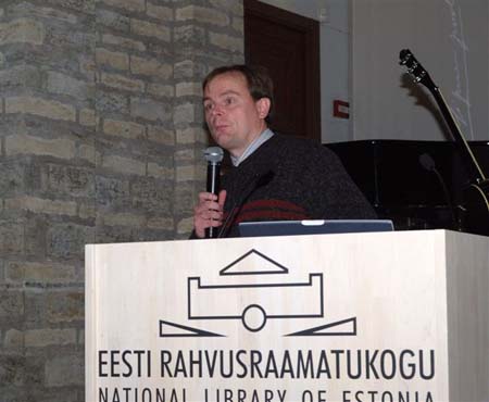 PA310852-