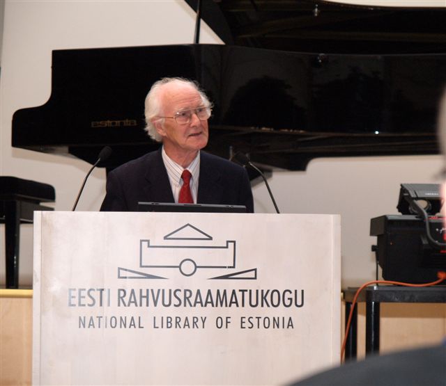 PA303684-